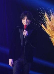 薛之谦爆料视频摔话筒,揭秘背后真相与情感纠葛