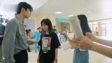 吃瓜娱乐社区,揭秘明星幕后故事,带你走进娱乐圈的真相世界 第2张 吃瓜娱乐社区,揭秘明星幕后故事,带你走进娱乐圈的真相世界 第2张