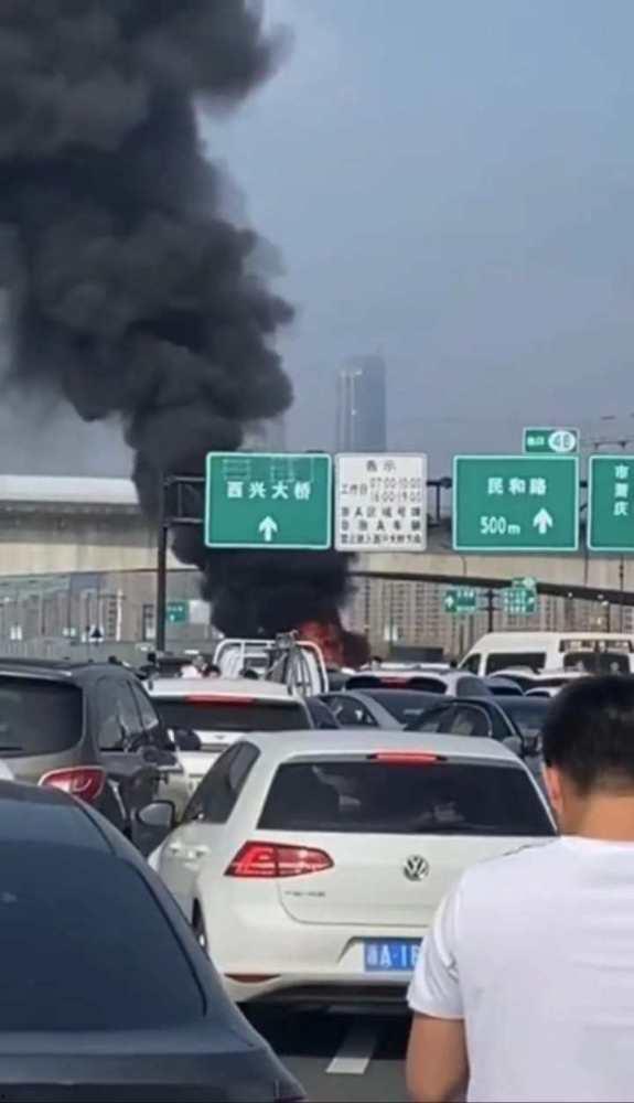 机场高速爆料视频最新,揭秘高速路建设进展与亮点 第2张 机场高速爆料视频最新,揭秘高速路建设进展与亮点 第2张