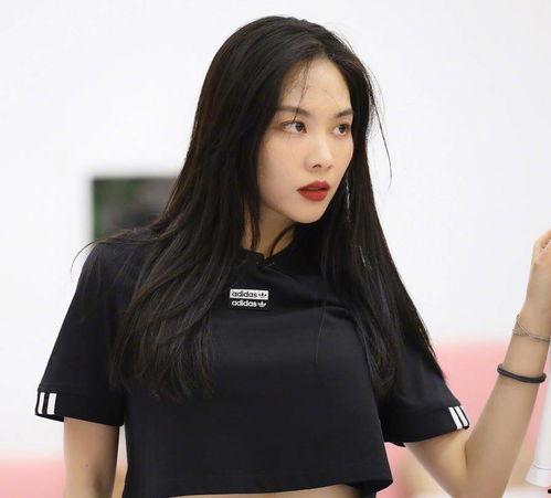 娱乐爆料孟佳简介视频,揭秘娱乐界新晋女神的璀璨星途 第3张 娱乐爆料孟佳简介视频,揭秘娱乐界新晋女神的璀璨星途 第3张