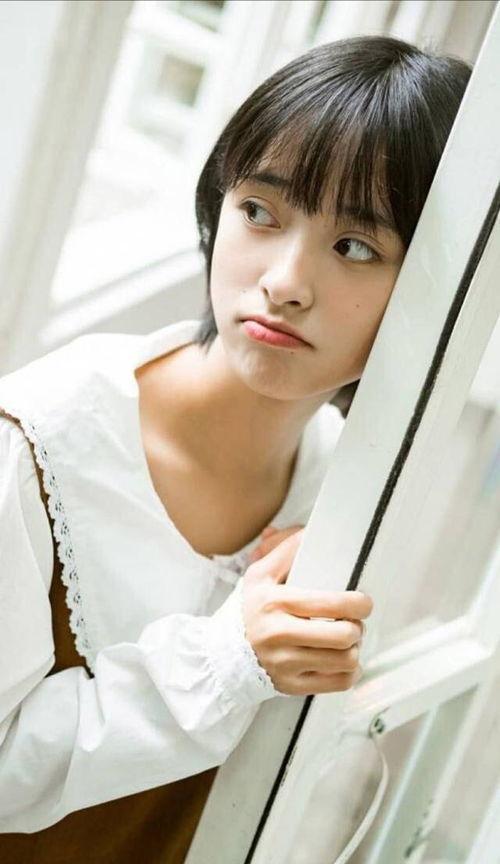 娱乐爆料沈月简介视频,揭秘明星背后的故事 第3张 娱乐爆料沈月简介视频,揭秘明星背后的故事 第3张