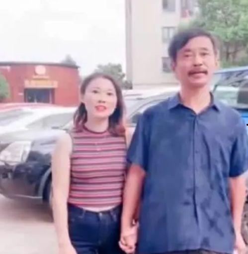 精神小伙最新爆料,精神小伙最新爆料,带你领略不为人知的幕后故事 第2张 精神小伙最新爆料,精神小伙最新爆料,带你领略不为人知的幕后故事 第2张