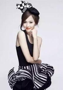 娱乐圈吃瓜鹿姐小说,鹿姐的瓜田秘闻录 第3张 娱乐圈吃瓜鹿姐小说,鹿姐的瓜田秘闻录 第3张